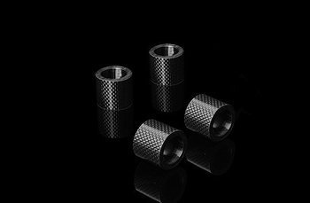 Oyaide uhlíkový izolátor STB-CM (STB-CM-4)